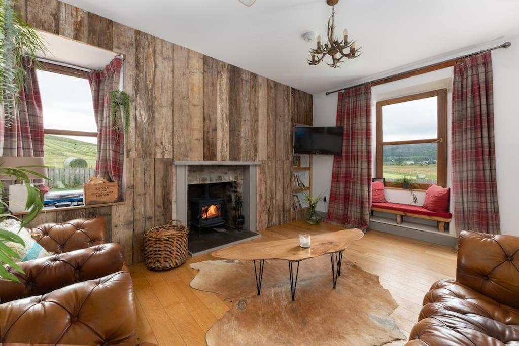 Jacobite By The House Of Danu Villa Kingussie